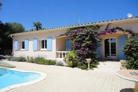 Maison 8 personnes à Armissan, piscine chauffable : photo 1