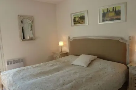 Villa Olivier, maison provençale les pieds dans l'eau à Gruissan : photo 13