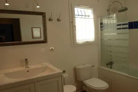Villa Olivier, maison provençale les pieds dans l'eau à Gruissan : photo 14