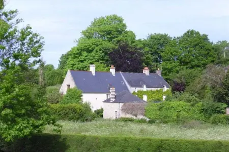 Maison en pierre XVIIIe siècle, 500 m de la mer