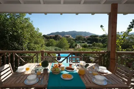 Maison 3 chambres avec piscine privée à Porto Vecchio : photo 2