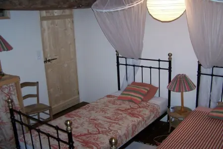 Ancienne ferme de 1860 à Lusignac, 8 personnes : photo 16