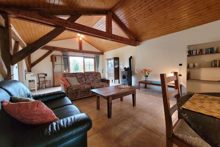 Gîte Syrah : maison plain-pied avec piscine à Saint-Saud-Lacoussière - Photo 9