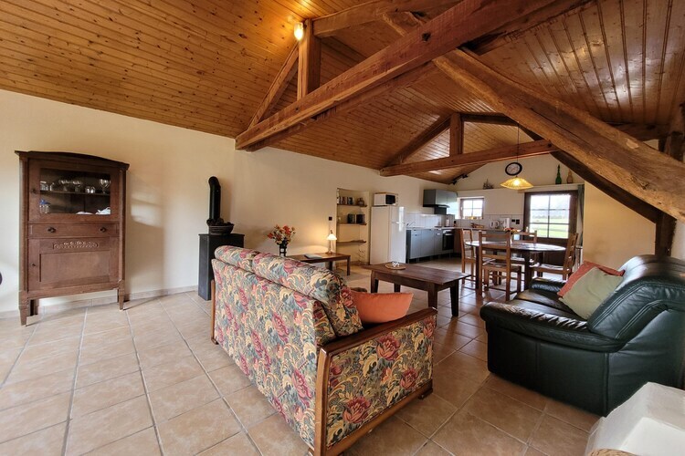 Gîte Syrah : maison plain-pied avec piscine à Saint-Saud-Lacoussière - Photo 10