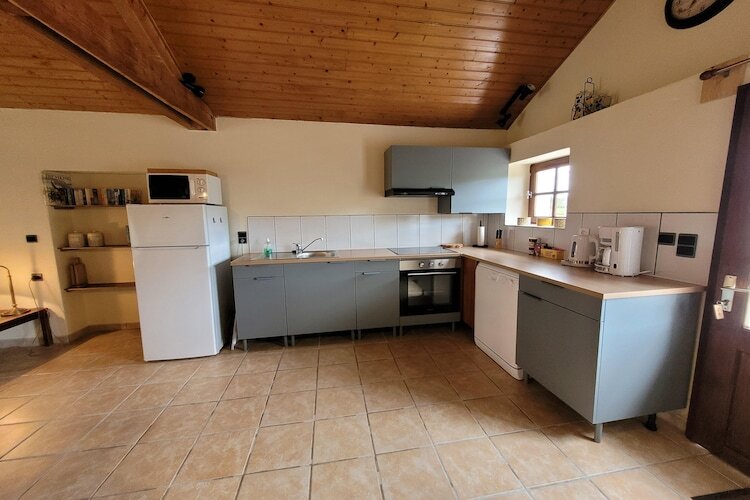 Gîte Syrah : maison plain-pied avec piscine à Saint-Saud-Lacoussière - Photo 11
