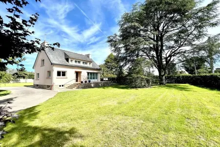 Maison 4 étoiles Baye : 4 chambres, 8 personnes, jardin : photo 1