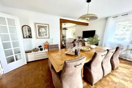 Maison 4 étoiles Baye : 4 chambres, 8 personnes, jardin : photo 11