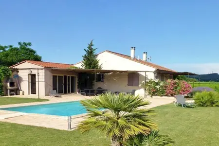 Villa rénovée 8 pers. vue panoramique et piscine à Saint-Michel-d'Euzet