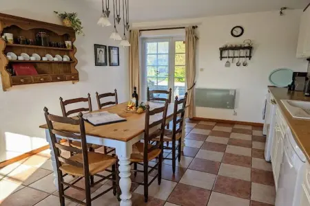 Maison 6 personnes à Vesly avec piscine et jardin : photo 21