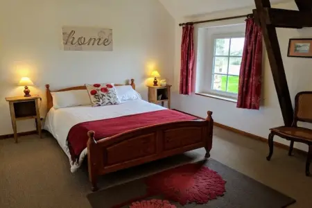 Maison 6 personnes à Vesly avec piscine et jardin : photo 23