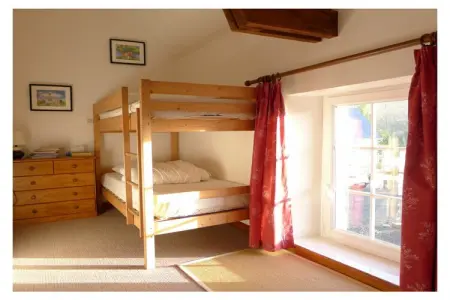 Maison 6 personnes à Vesly avec piscine et jardin : photo 24