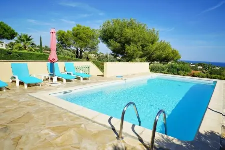 Villa 3 chambres avec piscine privée à Saint-Aygulf : photo 4