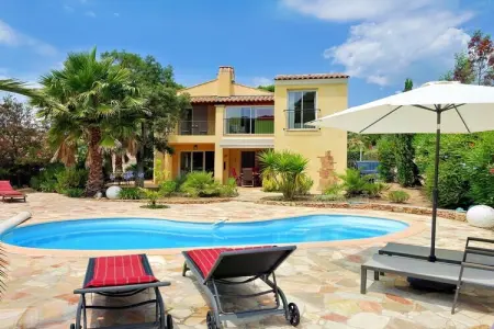 Villa 6 personnes avec piscine privée chauffée aux Issambre : photo 2
