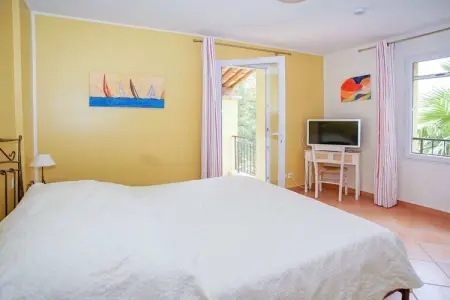 Villa 6 personnes avec piscine privée chauffée aux Issambre : photo 22