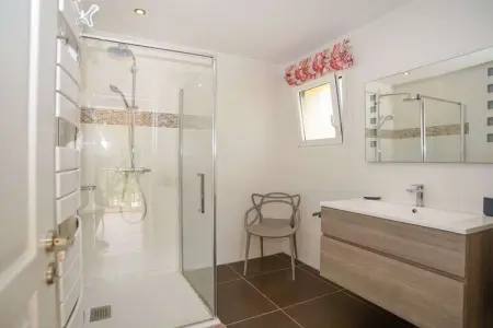 Villa 6 personnes avec piscine privée chauffée aux Issambre : photo 24