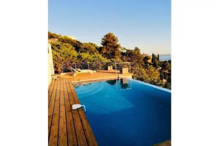 Villa Nadine aux Issambres : piscine vue mer : photo 25