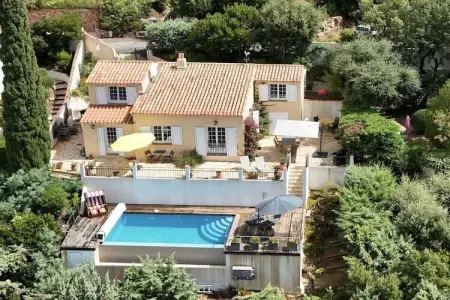 Villa Nadine aux Issambres : piscine vue mer : photo 33