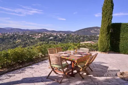 Maison 4 chambres vue mer aux Issambres avec piscine : photo 11