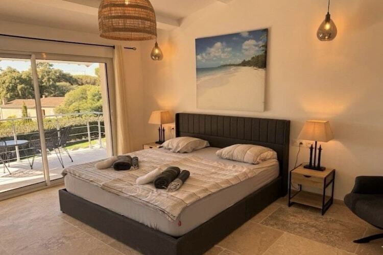 Villa 6 chambres à Gigaro, jacuzzi, hammam et piscine chauffée - Photo 13
