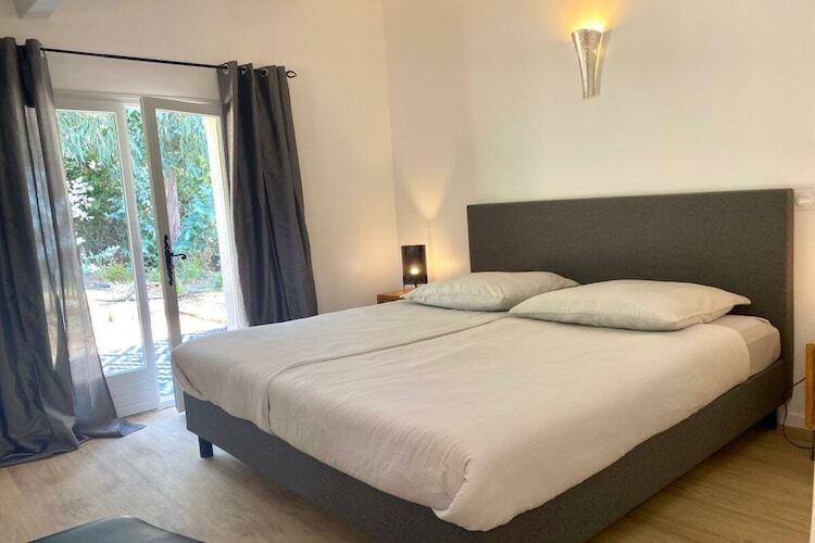 Villa 6 chambres à Gigaro, jacuzzi, hammam et piscine chauffée - Photo 25