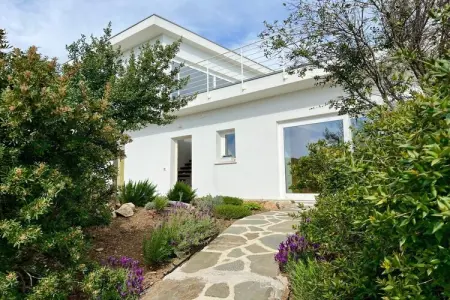 Villa moderne Budoni, piscine débordement et vue mer : photo 5
