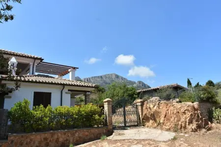 Maison 3 pièces avec jardin et terrasse couverte : photo 2