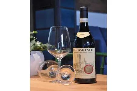 Studio Nebbiolo à Mango, balcon sud avec vue : photo 24