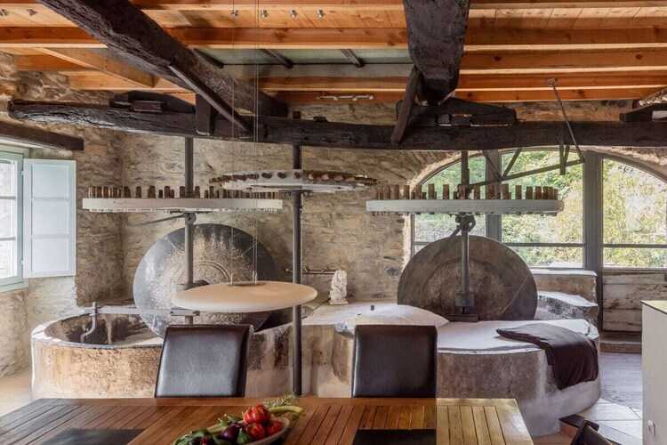 Ancien moulin à huile restauré avec piscine à Caravonica - Photo 22