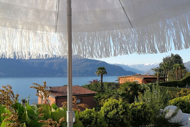 Maison vue lac Porto Valtravaglia, terrasse 28 m² - Photo 1