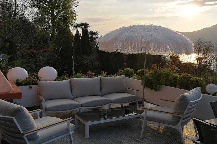 Maison vue lac Porto Valtravaglia, terrasse 28 m² - Photo 2