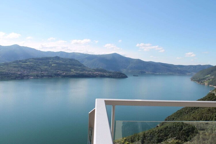 Maison au bord du lac d'Iseo avec piscine chauffée - Photo 2
