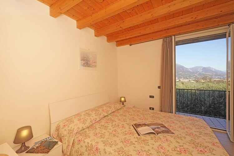 Appartement 3 chambres avec piscine et vue lac - Photo 17