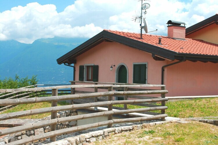 Villa Lago à Tignale : 3 chambres, terrasse panoramique - Photo 5
