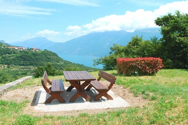 Villa Lago à Tignale : 3 chambres, terrasse panoramique - Photo 7
