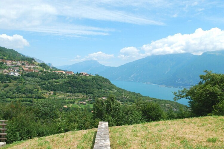 Villa Lago à Tignale : 3 chambres, terrasse panoramique - Photo 8