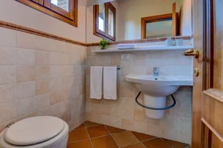 Maison de vacances Manerba del Garda, piscine et parc : photo 15