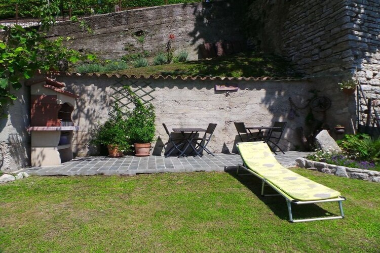 Maison Tignale-Gardola : terrasse face au lac - Photo 10