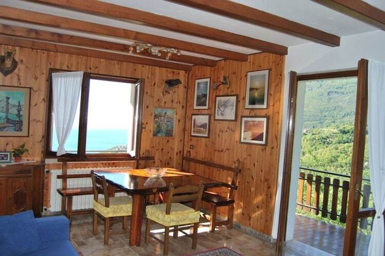 Maison Tignale-Gardola : terrasse face au lac - Photo 12