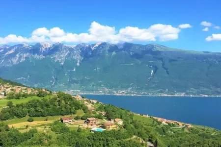 Maison 2 chambres avec vue sur le lac de Garde, Tignale : photo 1