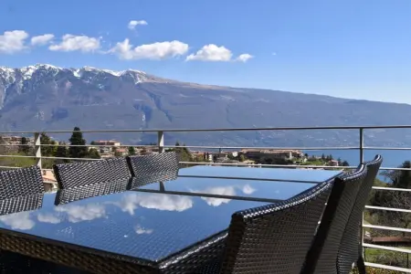 Maison 6 pers. à Tignale, randonnées directes et piscine : photo 4