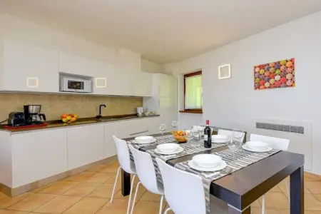 Maison 6 pers. à Tignale, randonnées directes et piscine : photo 12