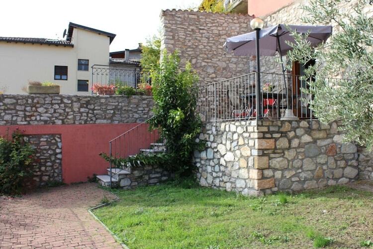 Maison 6 personnes à Tignale, terrasse privée et piscine - Photo 13