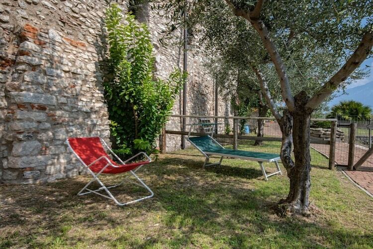 Maison 6 personnes à Tignale, terrasse privée et piscine - Photo 14