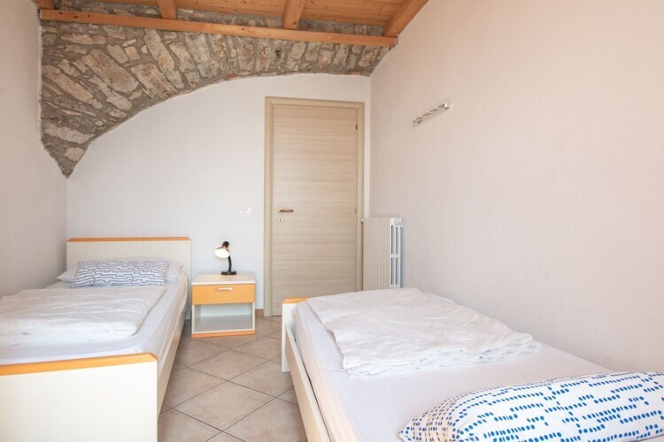 Maison 6 personnes à Tignale, terrasse privée et piscine - Photo 29
