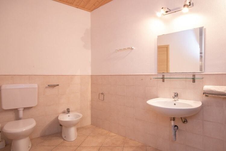 Maison 6 personnes à Tignale, terrasse privée et piscine - Photo 31