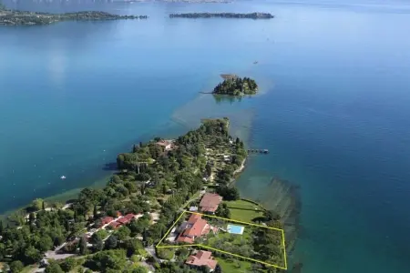 Villa Elena, architecture 1960 avec piscine et accès lac : photo 38
