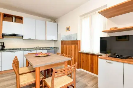 Appartement 2 chambres à Tignale avec piscine : photo 24