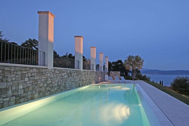 Villa luxe 10 pers. avec piscine débordement, Gardone - Photo 6