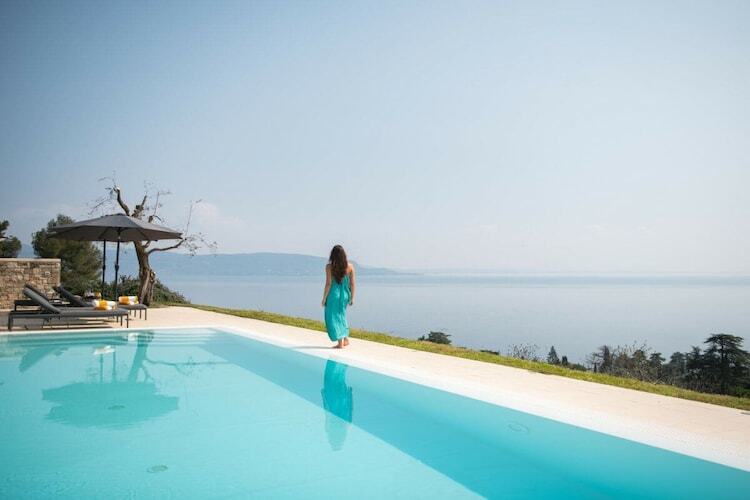Villa luxe 10 pers. avec piscine débordement, Gardone - Photo 13