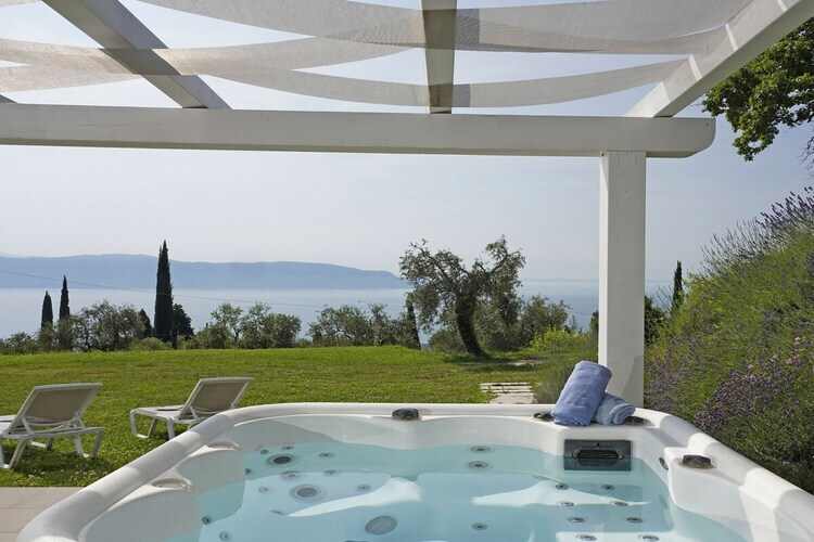 Villa Cà Bianca, 6 personnes avec piscine et vue lac - Photo 8
